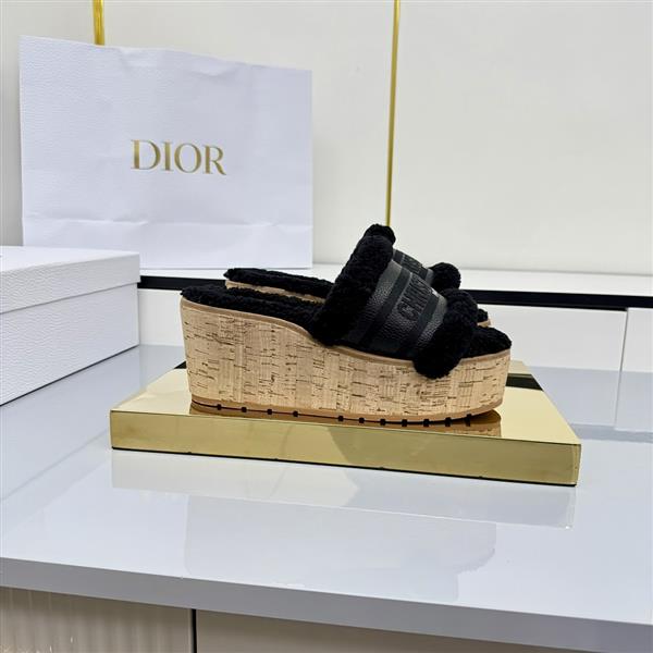 20251128184322661 290